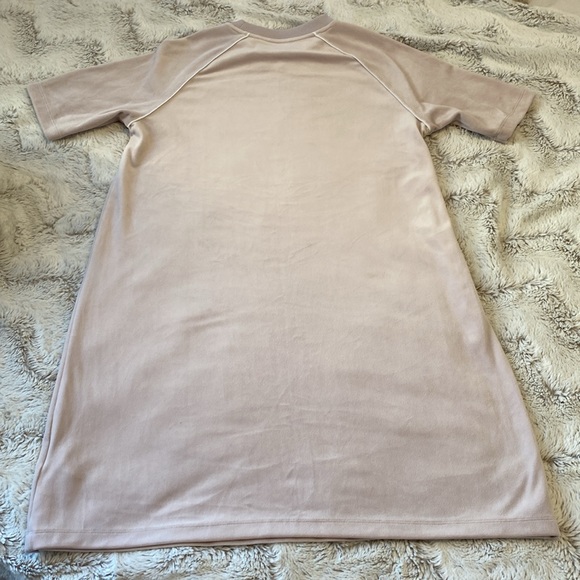 Adidas lilac velour t-shirt dress - Picture 4 of 4